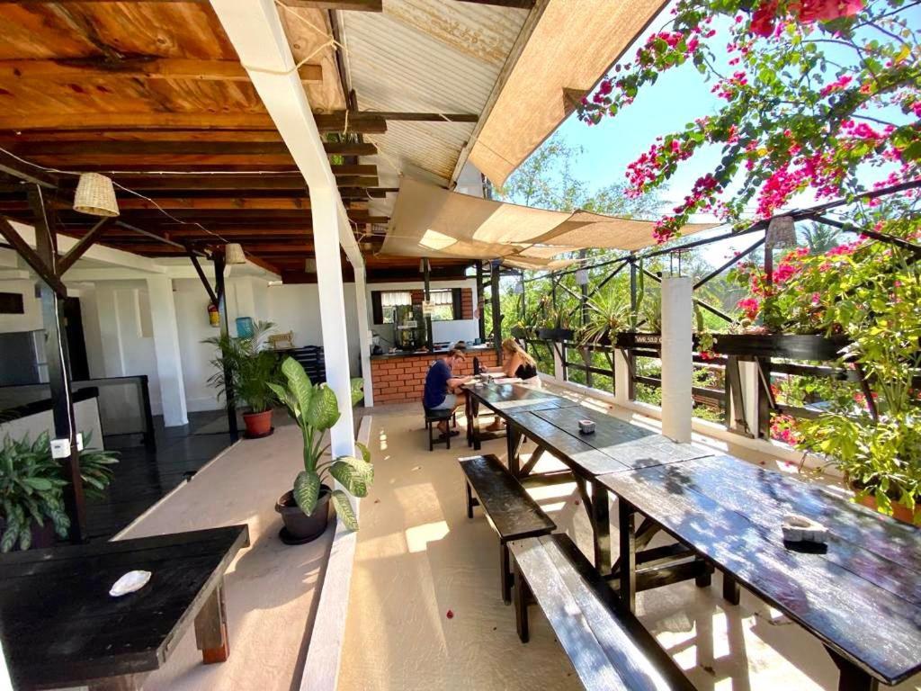 Chaak Hostel ปูแอร์โตเอสกอนดิโด ภายนอก รูปภาพ