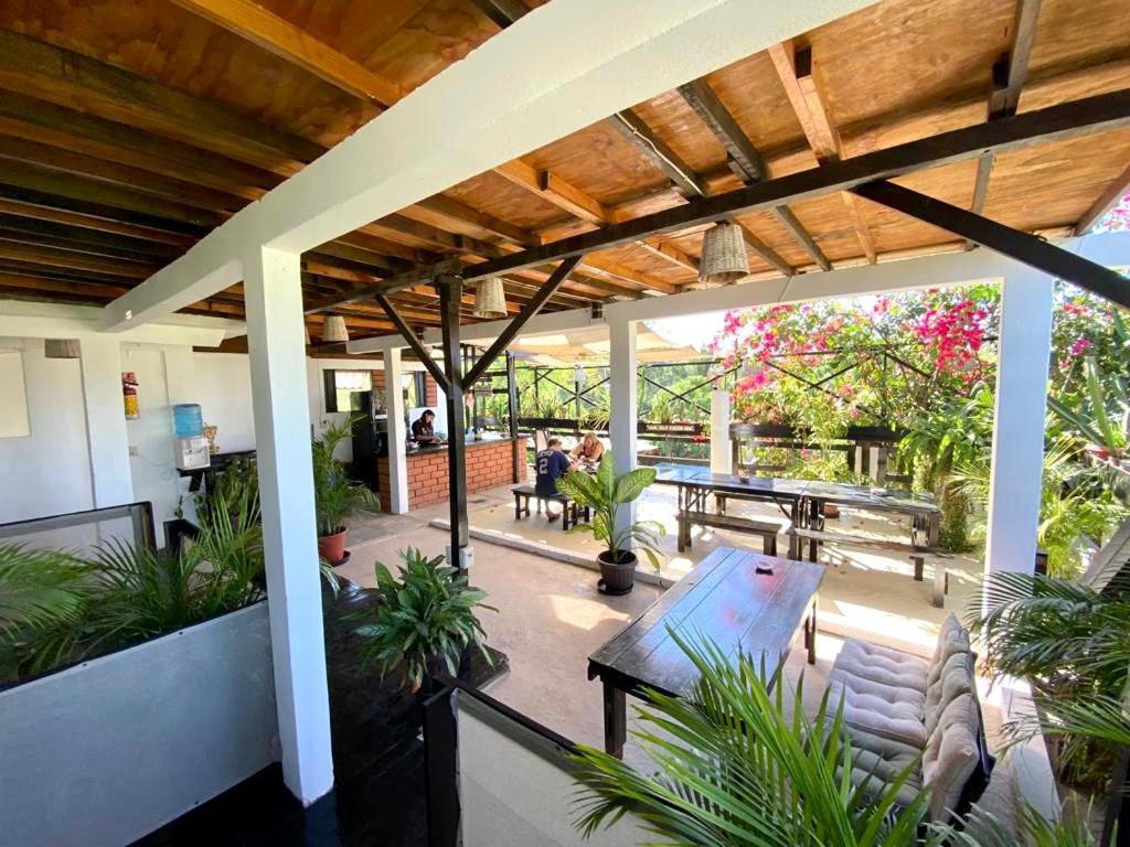 Chaak Hostel ปูแอร์โตเอสกอนดิโด ภายนอก รูปภาพ