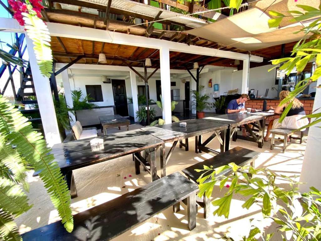 Chaak Hostel ปูแอร์โตเอสกอนดิโด ภายนอก รูปภาพ
